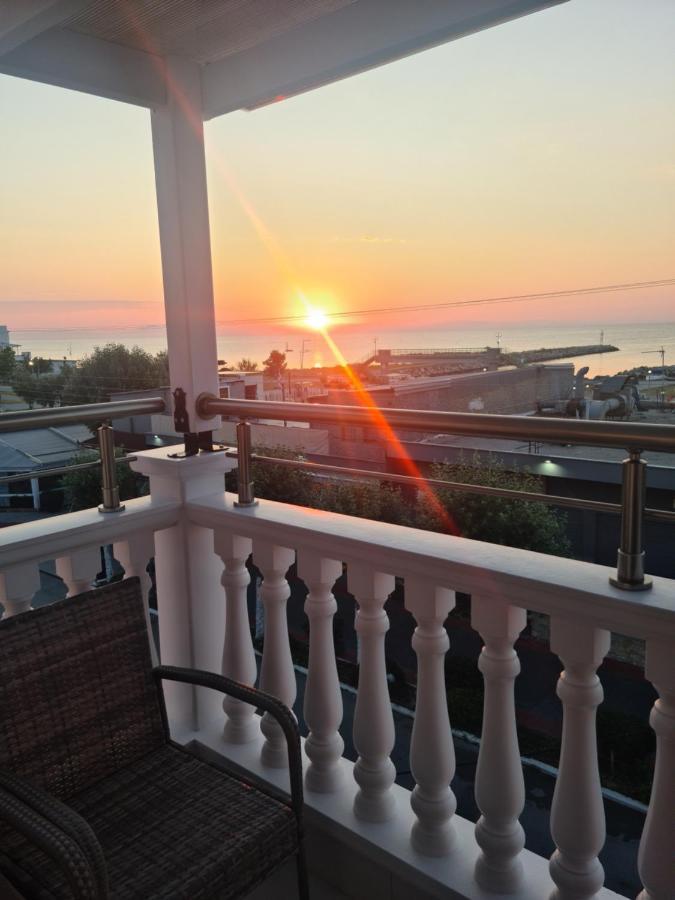 Apartments Nera Paralia-Apartment With Sea View ภายนอก รูปภาพ