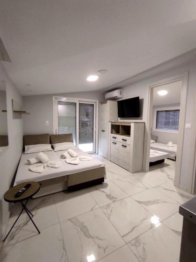 Apartments Nera Paralia-Apartment With Sea View ภายนอก รูปภาพ